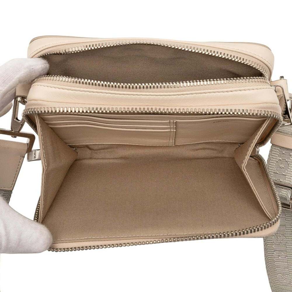 CHRISTIAN DIOR Cream Diamond Leather Shoulder Bag - Picture 4 of 7